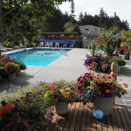 Smugglers Villa Resort